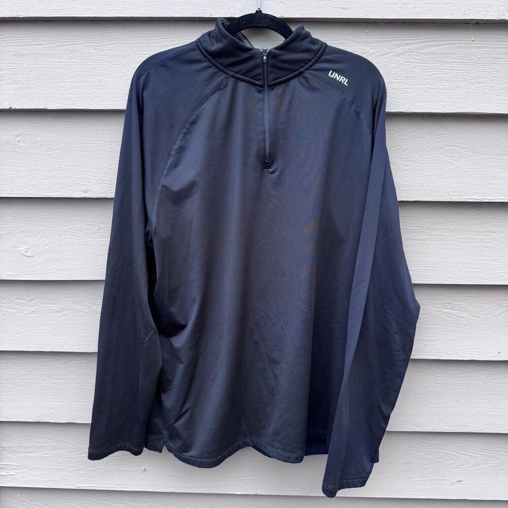 Unrl Men's Navy and Black Sweatshirt
